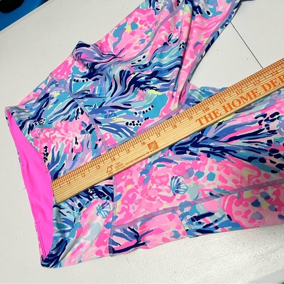 Lilly Pulitzer Luxletic Leggings XS Pink Blue Print Q - Picture 10 of 12